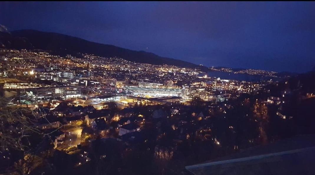 Spacious And Beautiful Apartment In Bergen With Free Parking Eksteriør billede