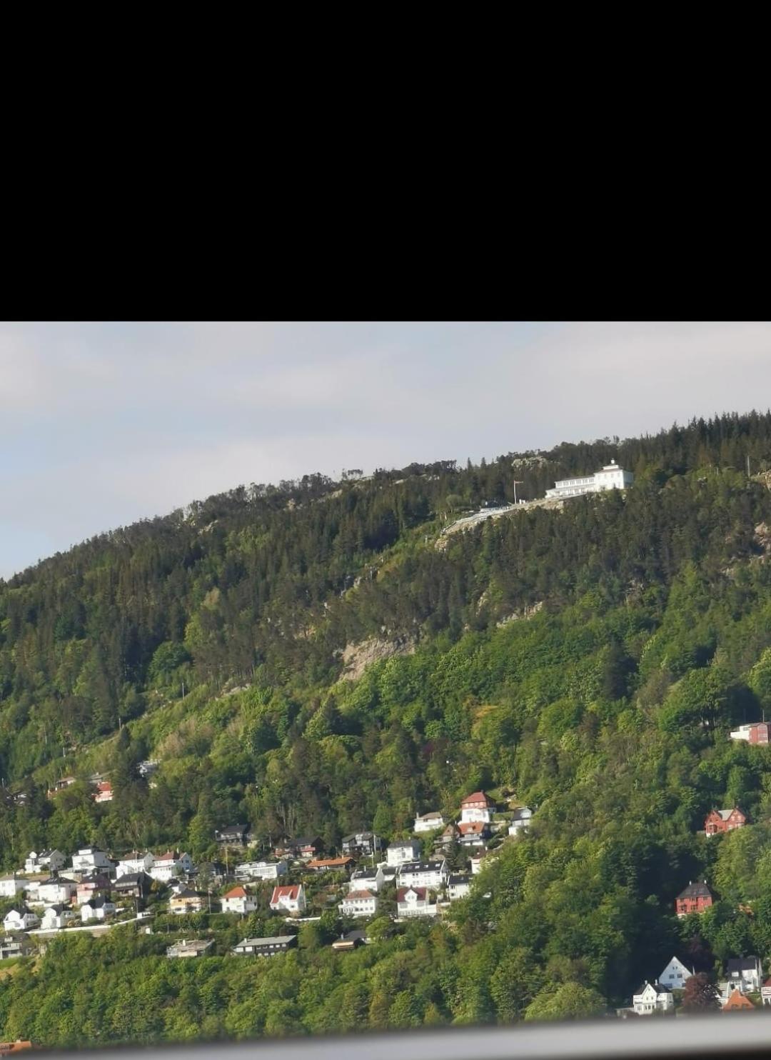 Spacious And Beautiful Apartment In Bergen With Free Parking Eksteriør billede