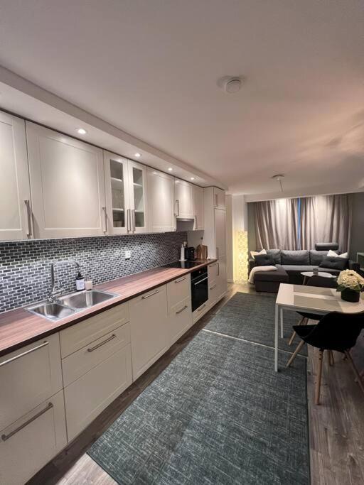 Spacious And Beautiful Apartment In Bergen With Free Parking Eksteriør billede